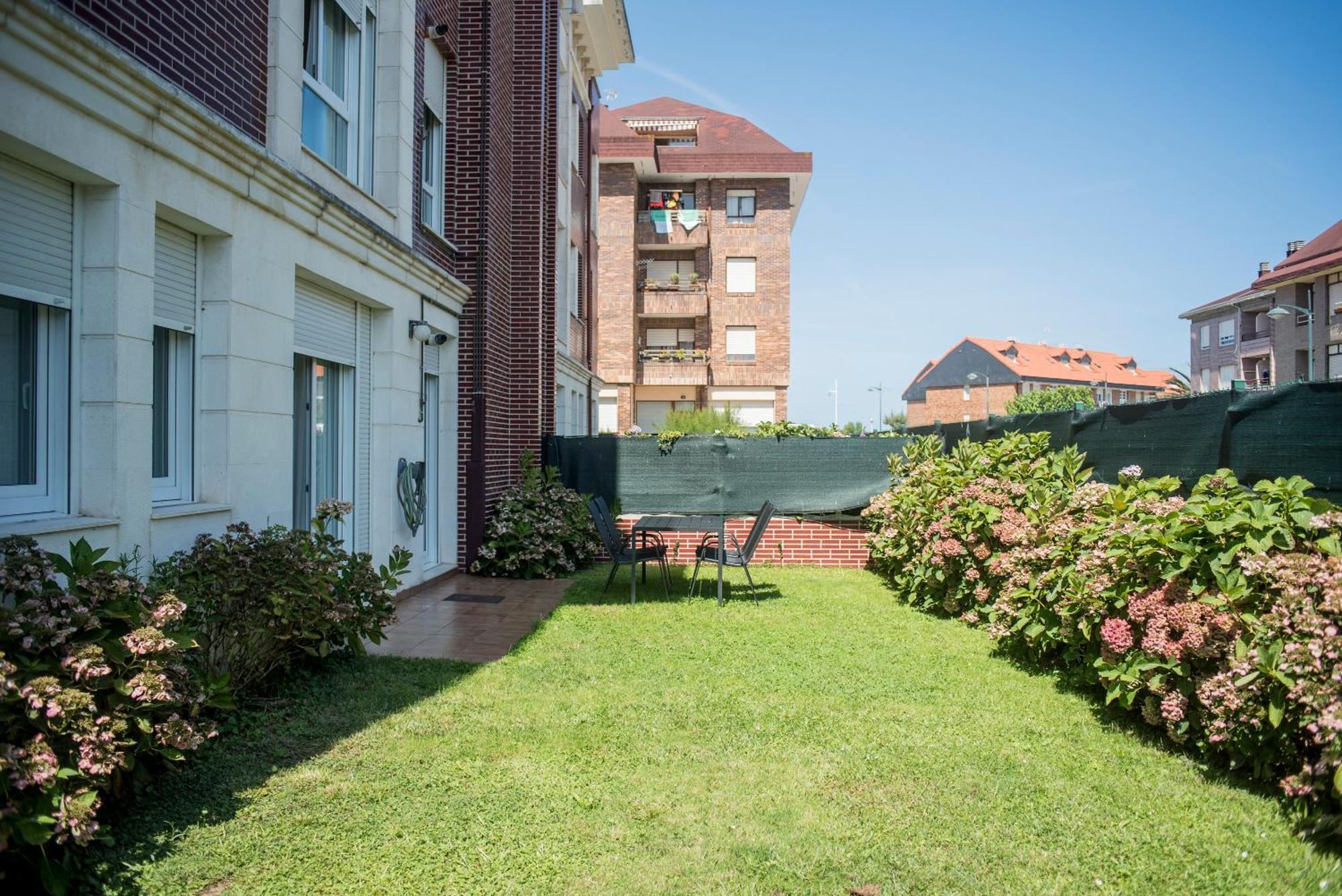 Apartamentos Somo Exterior foto